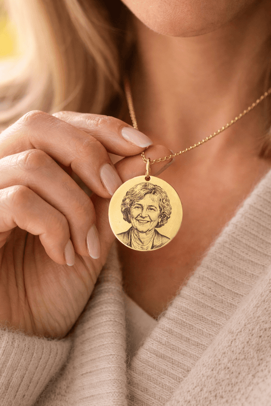 Collier Personnalisé Maman avec Photo Gravée au Laser - BIJOUX SIGNATURE